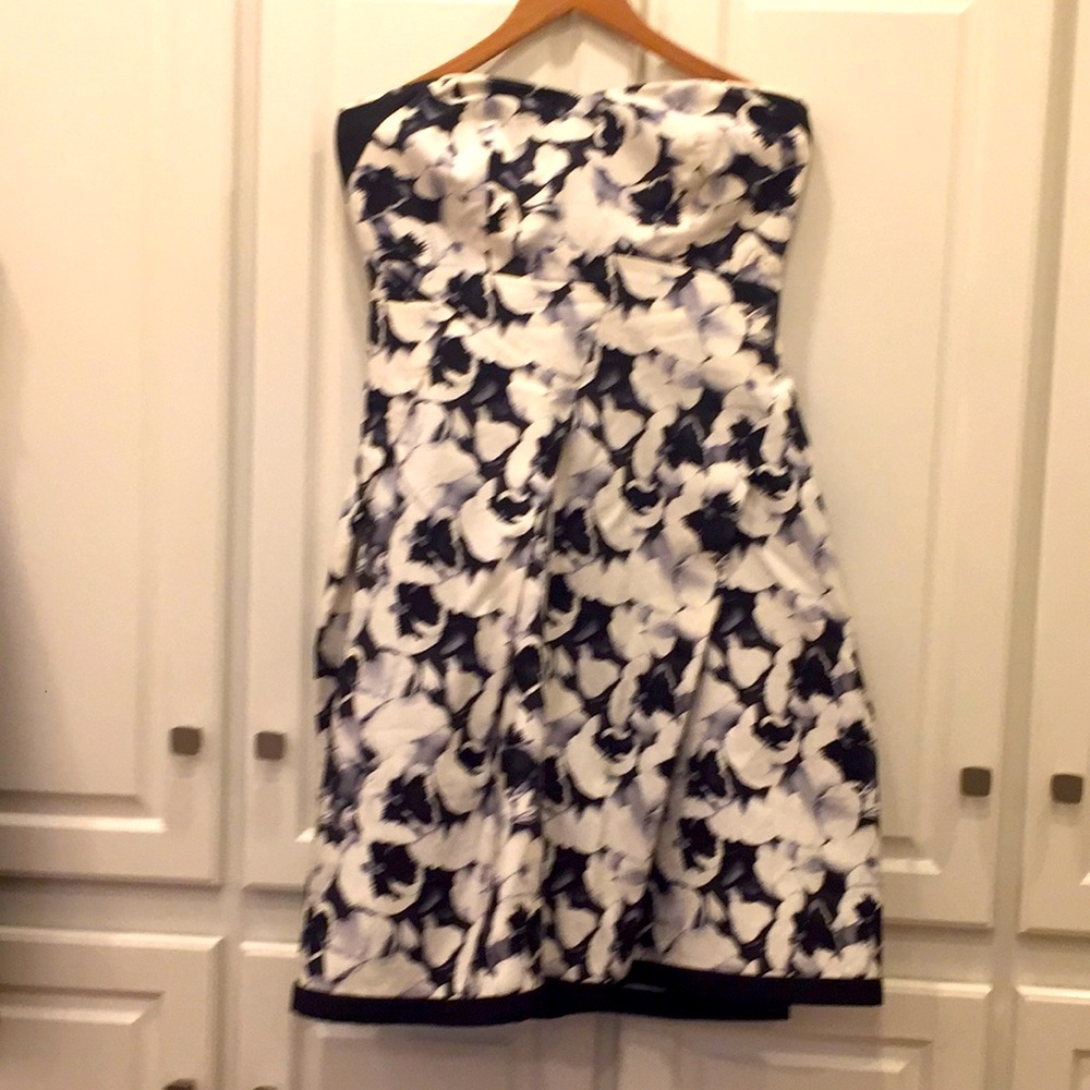 Iconic Pansy print Navy and Cream Silk Faille strapless Carolina Herrera Dress